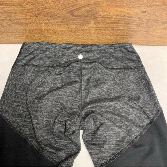 Yogalicious dark gray/black pants size small.  In great condition - Picture 8 of 9
